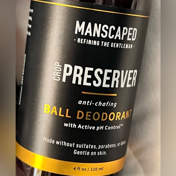 Bundle of Manscaped ball deodorant and crop reviver - 3 brand new products - Picture 3 of 4